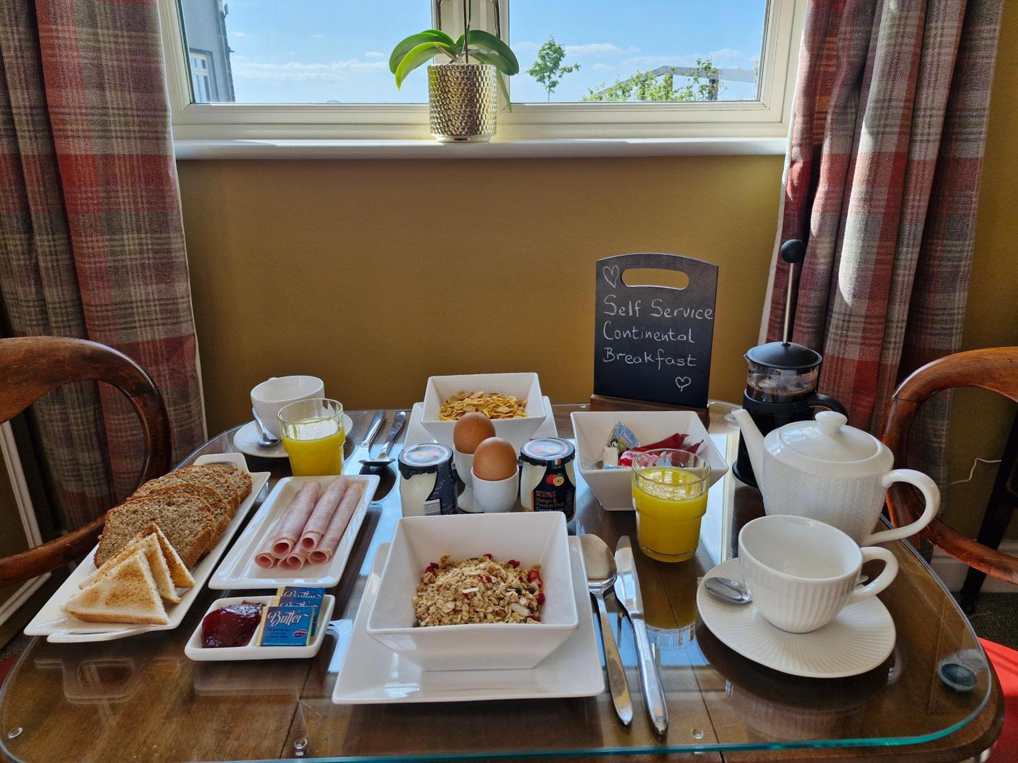 The Brown Hen Guest Bed and breakfast *